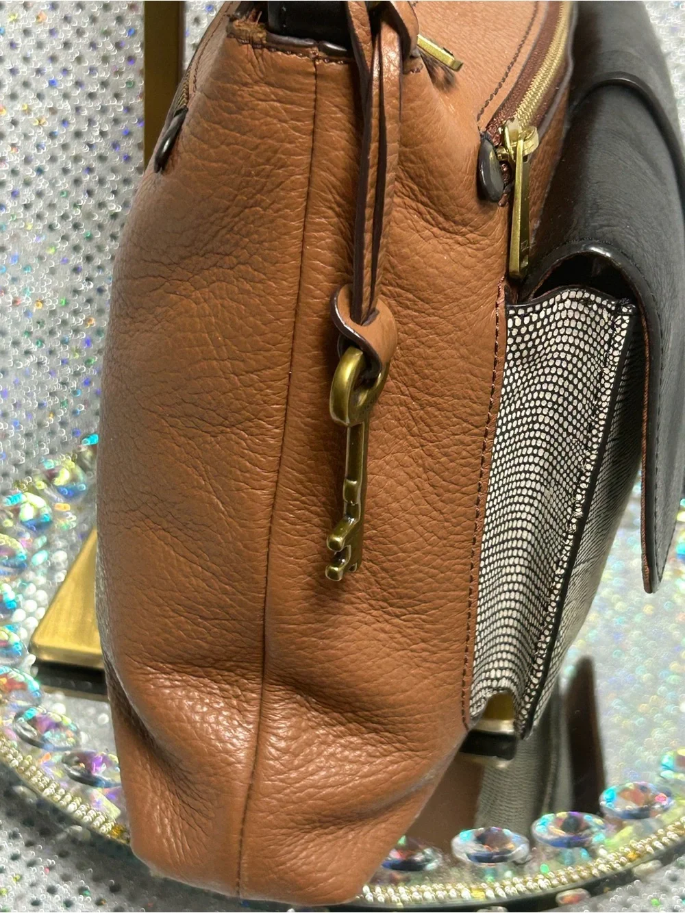 Fossil Two-Tone Brown and Black Messenger Crossbody Bag Approx. 13 x 9 x 2